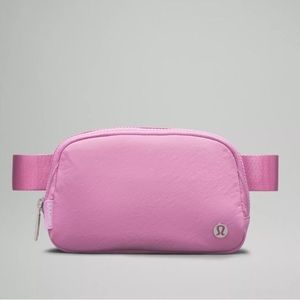 LULULEMON EVERYWHERE BELT BAG